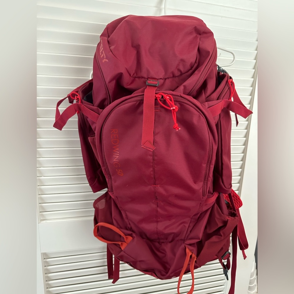 Kelty redwing 50L red backpack hiking perfect fit napsack